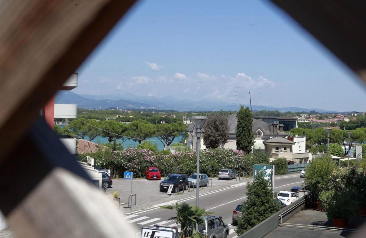 La Terrazza Sul Lago Peschiera del Garda Exteriér fotografie